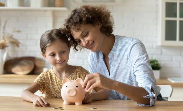 children saving money
